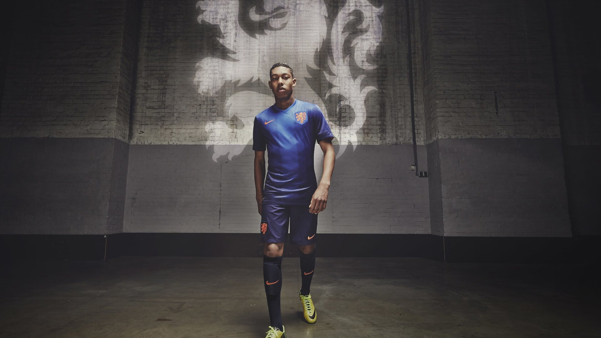 中超比赛引入边线视角直播增强观赛沉浸体验，中超观赛指南