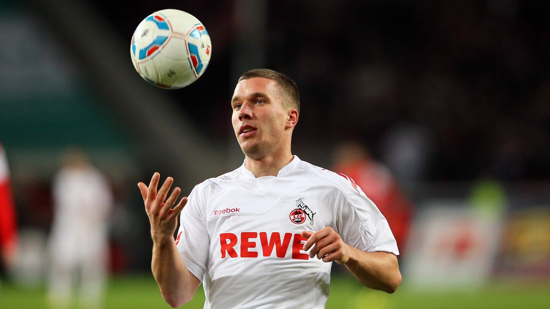 九游娱乐电竞站-田径运动员训练方法优化，田径训练方法概述